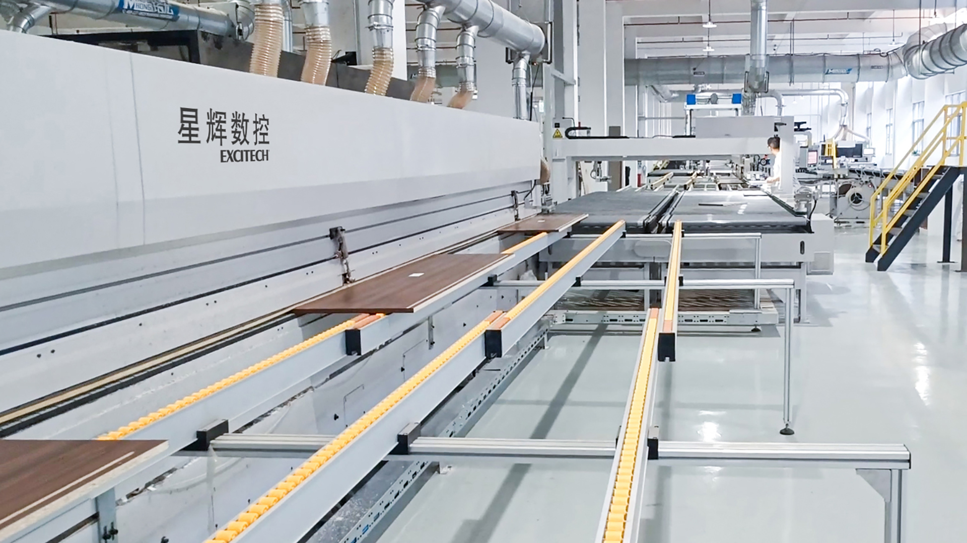 Edgebanding na may zero-glue line na malinis na produksyon