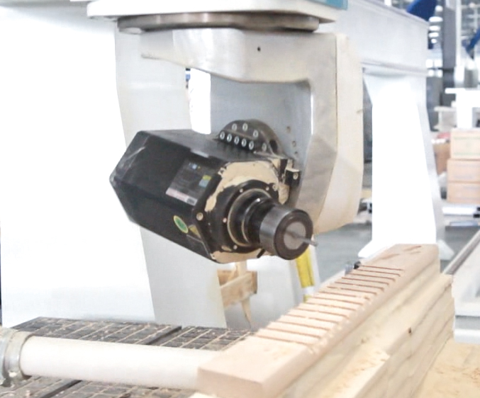 E10 Vantage Five-axis Machining Center Naaangkop sa Iba't Ibang Materyal